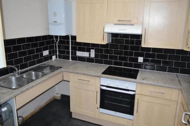  Image of 2 bedroom Property to rent in Mulberry Place London SE9 at Pinnel Road, Eltham SE9