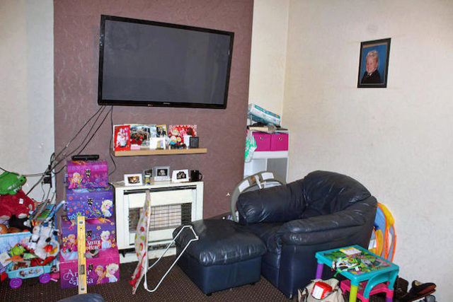  Image of 2 bedroom Terraced house for sale in New Earth Street Oldham OL4 at New Earth Street, Oldham OL4