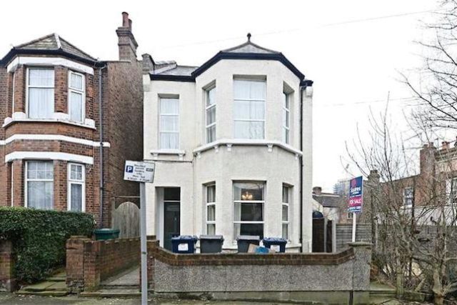  Image of 3 bedroom Flat for sale in Garrick Road London NW9 at Garrick Road, London, London NW9