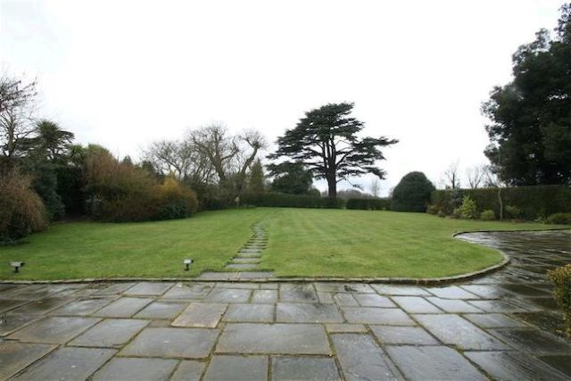  Image of 3 bedroom Flat to rent in Wilderness Road Chislehurst BR7 at Wilderness Road, Chislehurst, Kent BR7