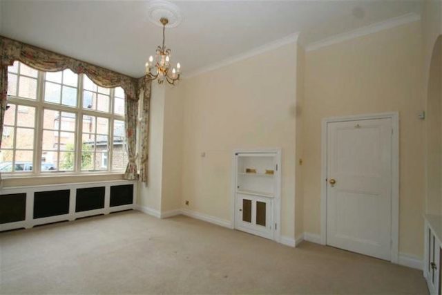  Image of 3 bedroom Flat to rent in Wilderness Road Chislehurst BR7 at Wilderness Road, Chislehurst, Kent BR7