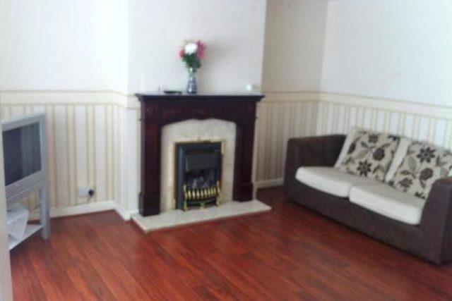  Image of 3 bedroom Semi-Detached house to rent in Poole Crescent Harborne Birmingham B17 at Poole Cresent, Harborne B17