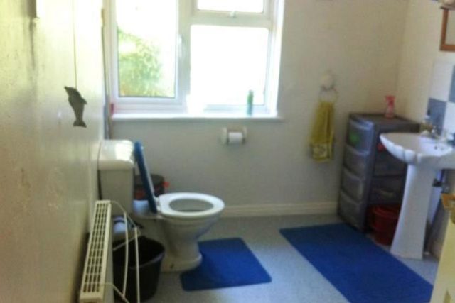 Image of 3 bedroom Semi-Detached house to rent in Poole Crescent Harborne Birmingham B17 at Poole Cresent, Harborne B17