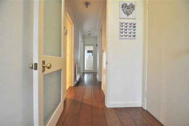  Image of 4 bedroom Detached house for sale in Lower Camden Chislehurst BR7 at Lower Camden, Chislehurst BR7