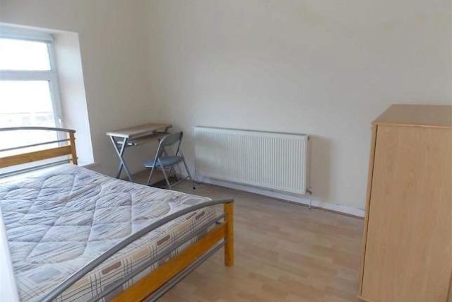  Image of 4 bedroom Terraced house for sale in Stow Hill Treforest Pontypridd CF37 at Stow Hill, Treforest, Pontypridd CF37