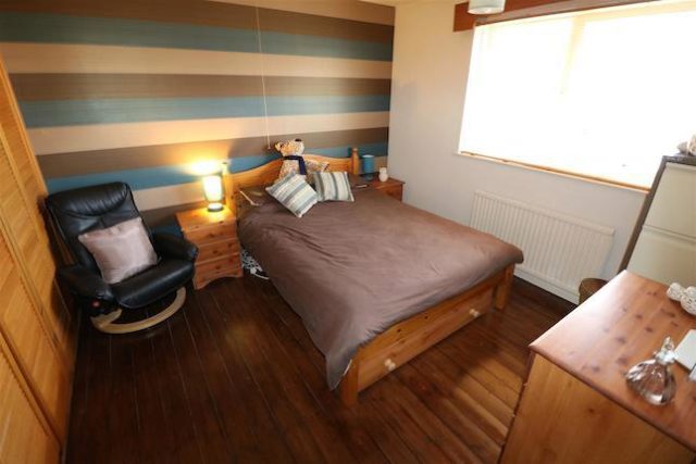  Image of 5 bedroom Town House for sale in Ashby Drive Rushden NN10 at Ashby Drive, Rushden NN10