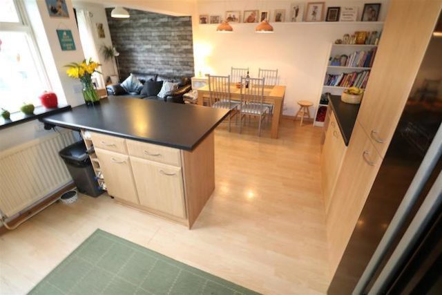  Image of 5 bedroom Town House for sale in Ashby Drive Rushden NN10 at Ashby Drive, Rushden NN10