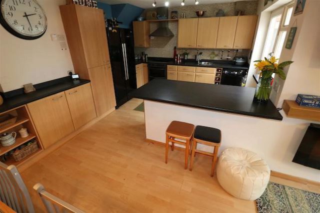  Image of 5 bedroom Town House for sale in Ashby Drive Rushden NN10 at Ashby Drive, Rushden NN10