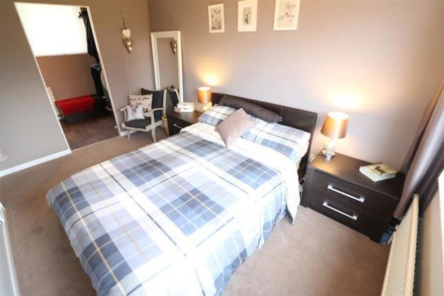  Image of 5 bedroom Town House for sale in Ashby Drive Rushden NN10 at Ashby Drive, Rushden NN10