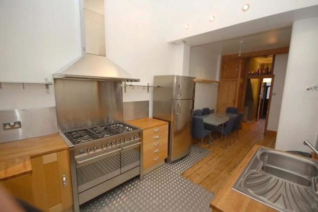  Image of 1 bedroom Flat to rent in Cornwall Avenue London N22 at Cornwall Avenue, Alexandra Park, London N22