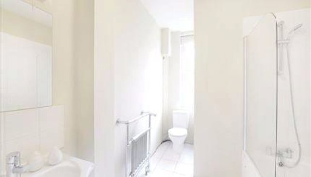  Image of 1 bedroom Flat to rent in Hill Street London W1J at Hill Street, London W1J