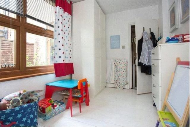  Image of 2 bedroom Flat for sale in Park Avenue London N22 at Park Avenue, Alexandra Park, London N22