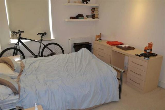  Image of 2 bedroom Flat to rent in Station Road London NW4 at Station Road, Hendon, London NW4
