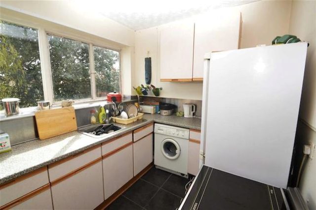  Image of 2 bedroom Flat to rent in Studley Drive Ilford IG4 at Studley Drive, Ilford, Essex IG4