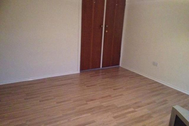  Image of 2 bedroom Flat to rent in Wynall Lane Stourbridge DY9 at Wynall Lane, Stourbridge DY9