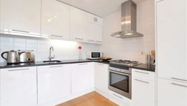  Image of 2 bedroom Flat to rent in Kew Bridge Court London W4 at Kew Bridge Court, London W4
