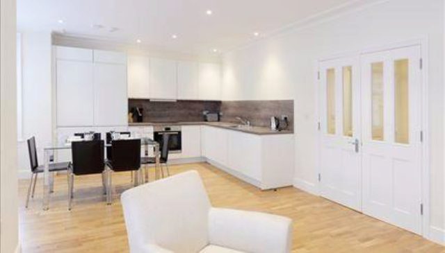  Image of 2 bedroom Flat to rent in Hamlet Gardens London W6 at Hamlet Gardens, London W6