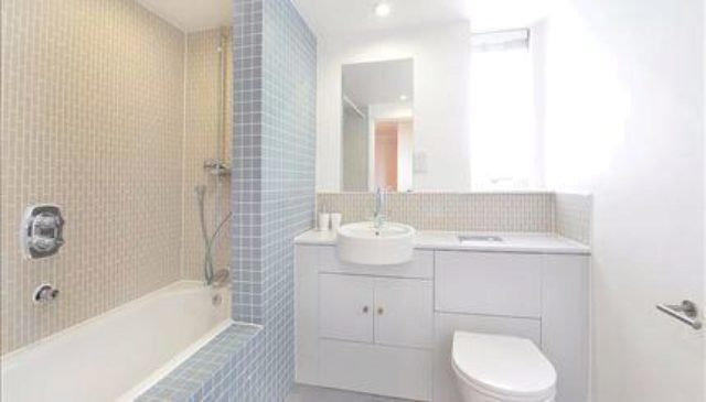  Image of 2 bedroom Flat to rent in Kew Bridge Court London W4 at Kew Bridge Court, London W4