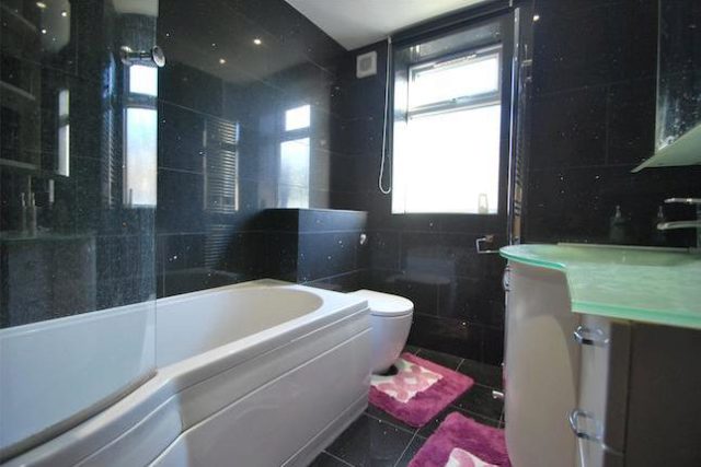  Image of 2 bedroom Maisonette to rent in Albert Road London N22 at Albert Road, London N22