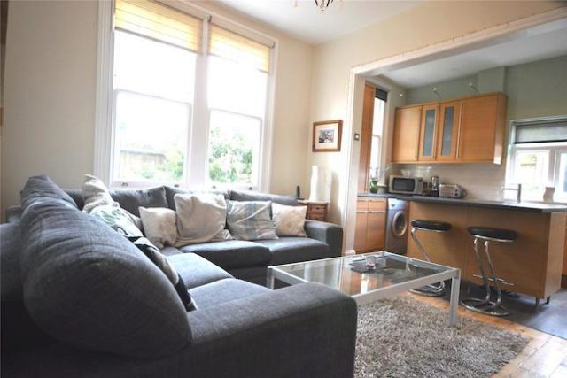  Image of 2 bedroom Maisonette to rent in Crescent Road London N22 at Crescent Road, Alexandra Park, London N22
