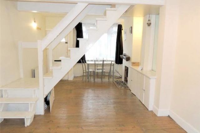  Image of 2 bedroom Property for sale in Dennett Road Croydon CR0 at Dennett Road, Croydon CR0