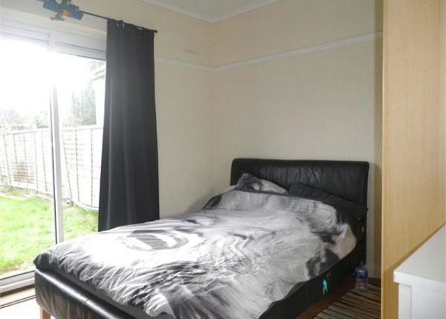  Image of 2 bedroom Semi-Detached Bungalow for sale in Hanworth Road Hounslow TW4 at Hanworth Road, Whitton, Hounslow, Middlesex TW4