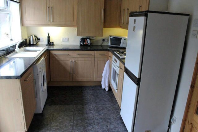  Image of 2 bedroom Semi-Detached house for sale in Kinder Avenue Oldham OL4 at Kinder Avenue, Oldham OL4