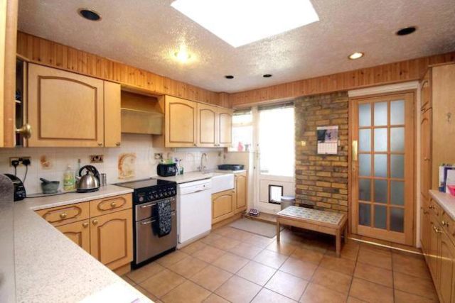  Image of 2 bedroom Terraced house for sale in Bradley Road London N22 at Bradley Road, Wood Green, London N22