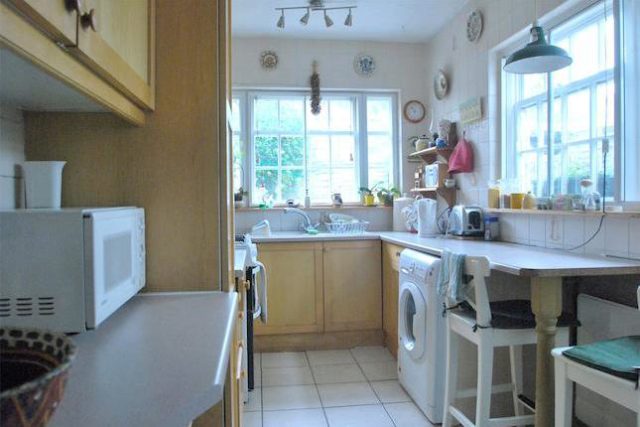 Image of 2 bedroom Terraced house to rent in Warberry Road London N22 at Warberry Road, London N22