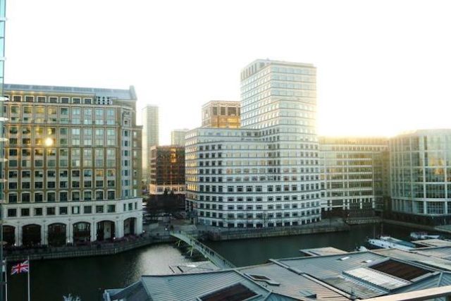  Image of 3 bedroom Flat to rent in Hertsmere Road London E14 at Horizon Building, Hertsmere Road, West India Dock E14