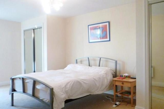  Image of 3 bedroom Flat to rent in Hertsmere Road London E14 at Horizon Building, Hertsmere Road, West India Dock E14