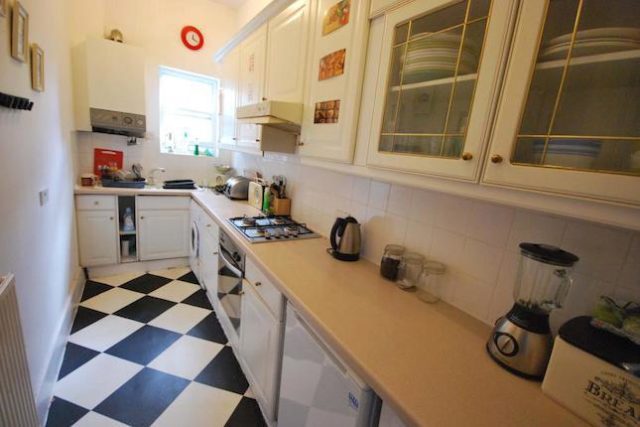  Image of 3 bedroom Flat to rent in Muswell Hill Road London N10 at Muswell Hill Road, Muswell Hill, London N10