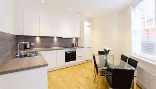  Image of 3 bedroom Flat to rent in Hamlet Gardens London W6 at Hamlet Gardens, London W6