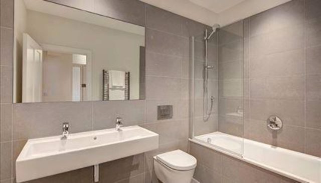  Image of 3 bedroom Flat to rent in Hamlet Gardens London W6 at Hamlet Gardens, London W6