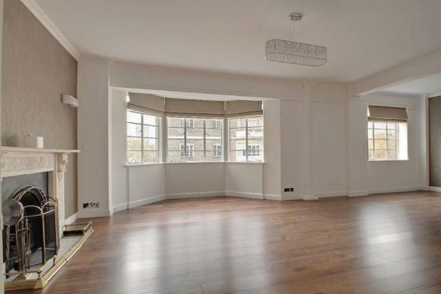  Image of 3 bedroom Flat to rent in Albion Street London W2 at Albion Gate, Albion Street, Hyde Park W2
