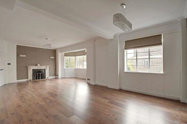  Image of 3 bedroom Flat to rent in Albion Street London W2 at Albion Gate, Albion Street, Hyde Park W2