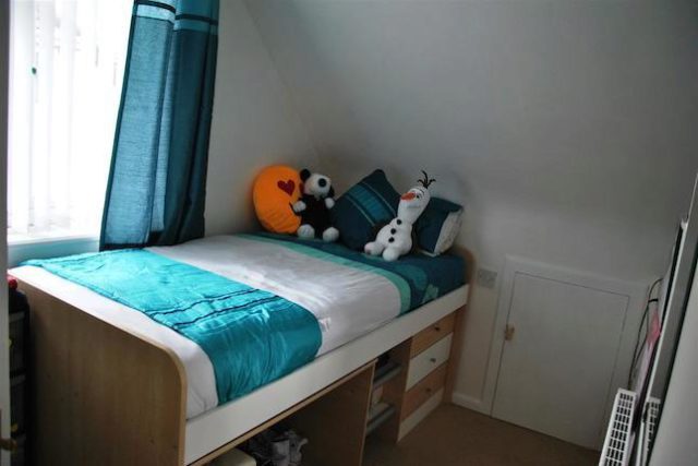  Image of 3 bedroom Semi-Detached house for sale in Haven Close Swindon SN3 at Haven Close, Coleview, Swindon SN3