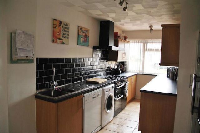  Image of 3 bedroom Semi-Detached house for sale in Haven Close Swindon SN3 at Haven Close, Coleview, Swindon SN3