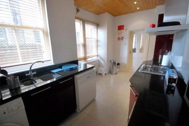  Image of 3 bedroom Terraced house for sale in Lymington Avenue London N22 at Lymington Avenue, Wood Green, London N22