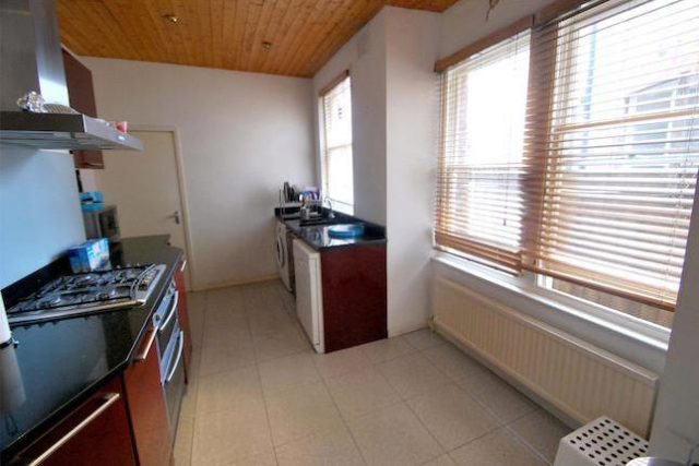  Image of 3 bedroom Terraced house for sale in Lymington Avenue London N22 at Lymington Avenue, Wood Green, London N22