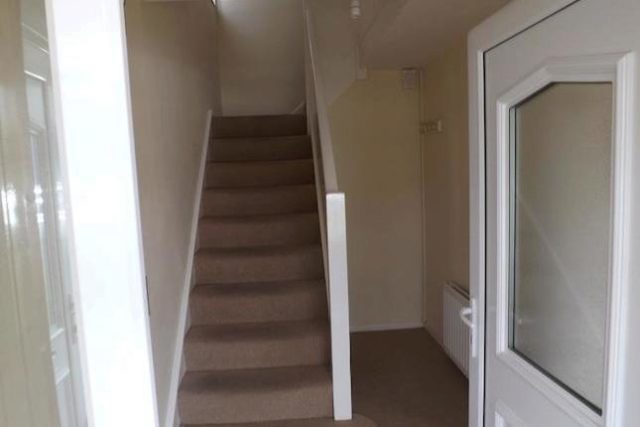  Image of 3 bedroom Terraced house to rent in Gainsborough Avenue South Shields NE34 at Gainsborough Avenue, South Shields NE34
