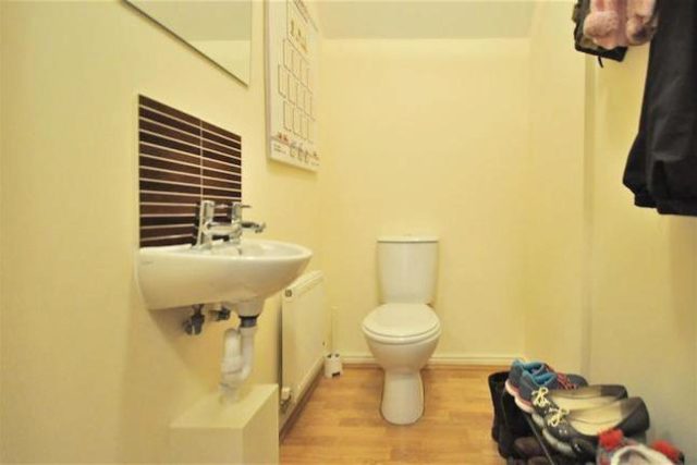  Image of 3 bedroom Town House for sale in Gardenia Road Bromley BR1 at Gardenia Road, Bromley BR1