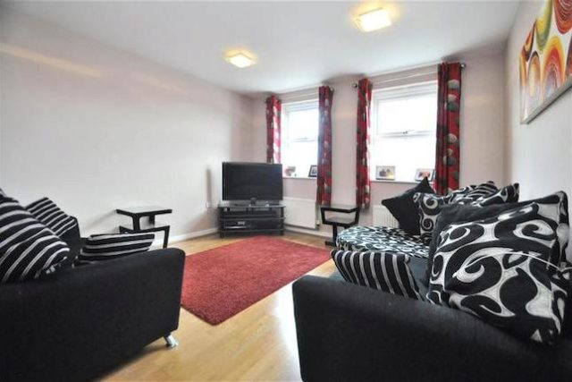  Image of 3 bedroom Town House for sale in Gardenia Road Bromley BR1 at Gardenia Road, Bromley BR1