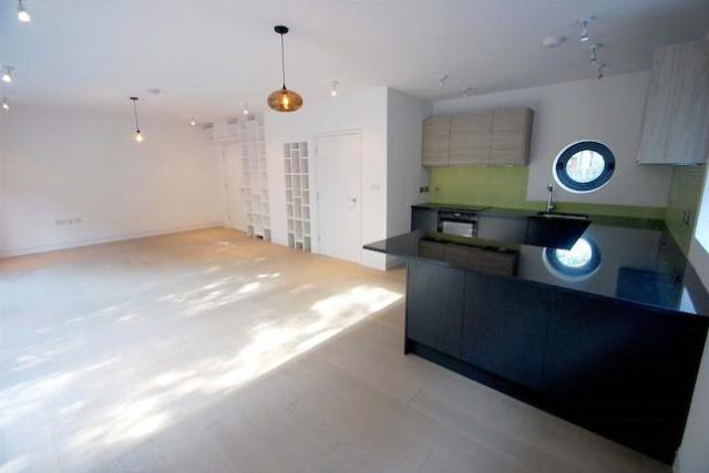  Image of 4 bedroom Detached house for sale in Imperial Road London N22 at Imperial Road, Bowes Park, London N22