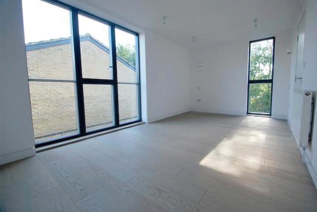  Image of 4 bedroom Detached house for sale in Imperial Road London N22 at Imperial Road, Bowes Park, London N22