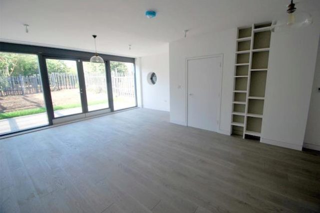  Image of 4 bedroom Terraced house for sale in Imperial Road London N22 at Imperial Road, Bowes Park, London N22