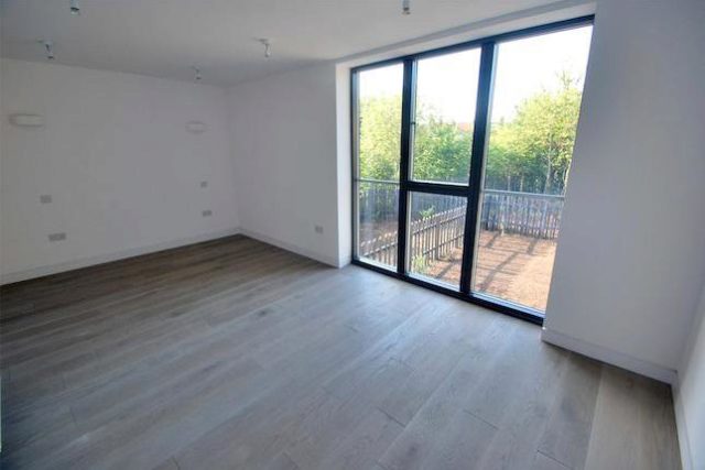 Image of 4 bedroom Terraced house for sale in Imperial Road London N22 at Imperial Road, Bowes Park, London N22