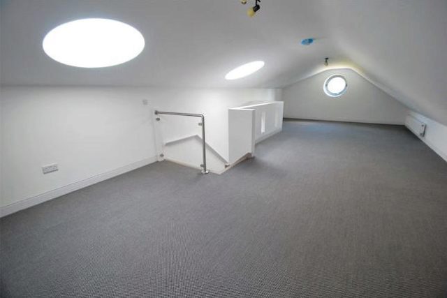  Image of 4 bedroom Terraced house for sale in Imperial Road London N22 at Imperial Road, Bowes Park, London N22