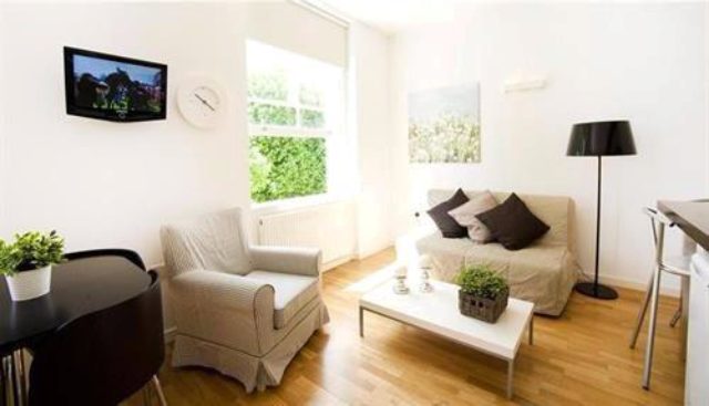  Image of Studio flat to rent in Inverness Terrace London W2 at Inverness Terrace, Bayswater Road, London W2