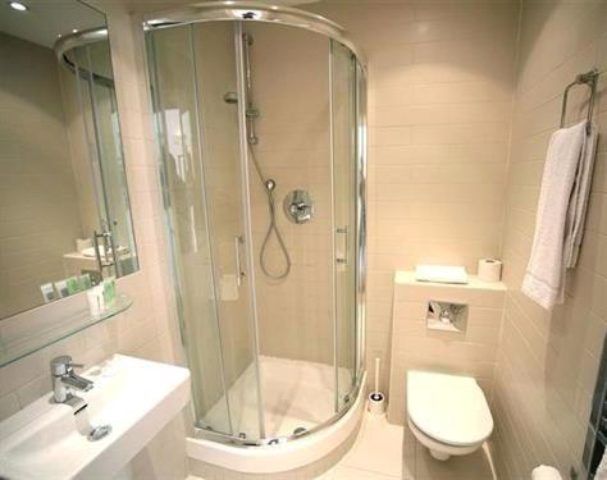  Image of Studio flat to rent in Inverness Terrace London W2 at Inverness Terrace, Bayswater Road, London W2